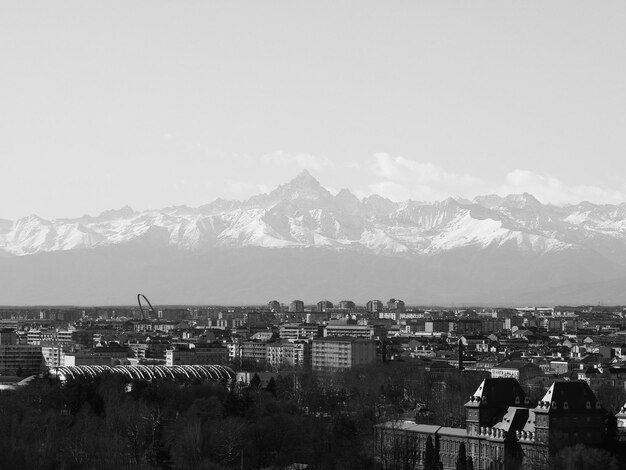 Vista aérea de Turín en blanco y negro