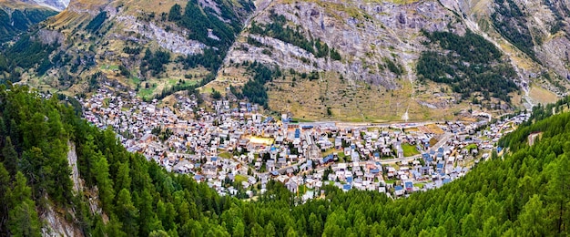 Vista aérea de Zermatt en Suiza