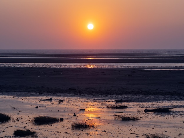 vista al mar al atardecer