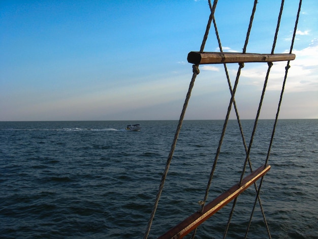 Vista al mar desde el barco