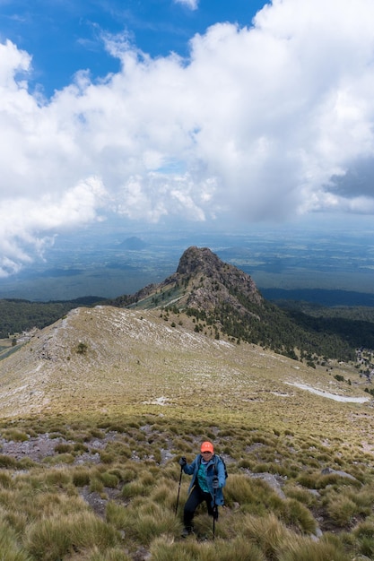 Vista al volcán la malinche en méxico