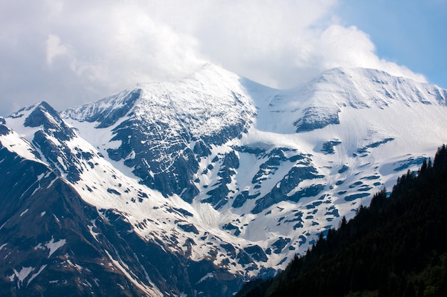 Vista de los Alpes nevados, Austria