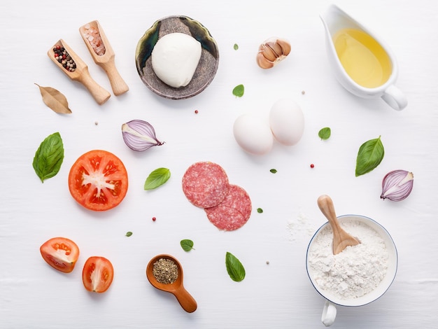 Foto vista de alto ángulo de los alimentos en la mesa