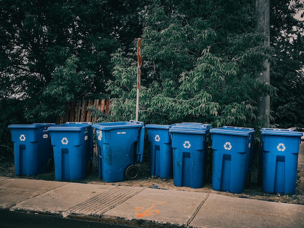 Foto vista de alto ángulo del contenedor de basura