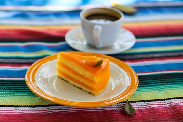 Foto vista de alto ángulo del desayuno en la mesa