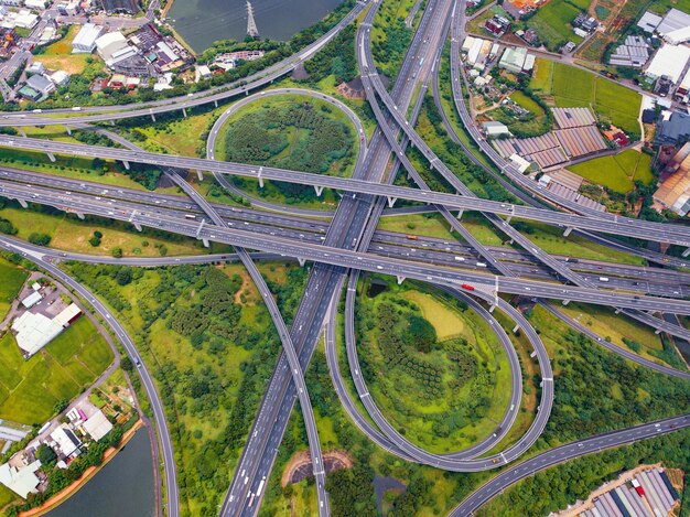 Foto vista de alto ángulo del paisaje urbano