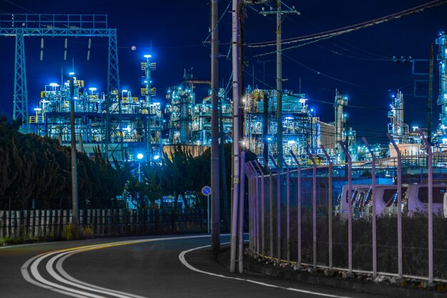 Foto vista de ángulo alto de la ciudad iluminada por la noche