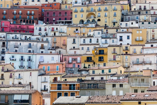 Vista en ángulo alto de los edificios de la ciudad