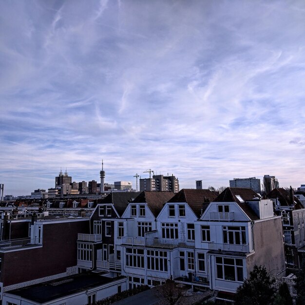 Foto vista en ángulo alto de los edificios de la ciudad