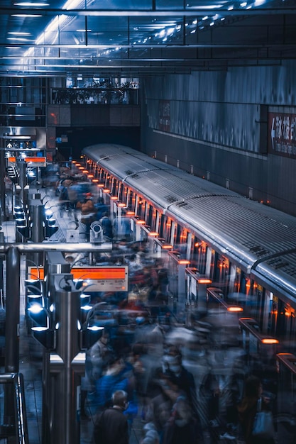 Vista de ángulo alto de la estación de ferrocarril