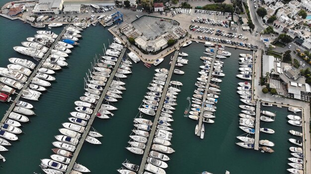 Foto vista en ángulo alto de la marina