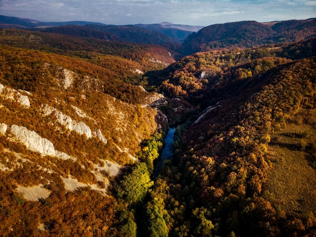 Foto vista en ángulo alto del paisaje contra el cielo