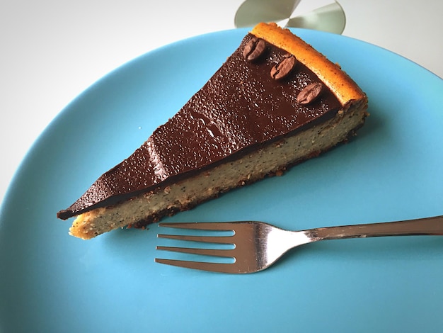 Foto vista de ángulo alto del postre en el plato