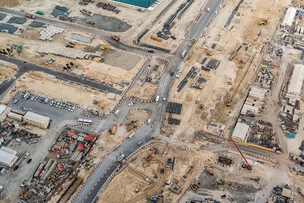 Foto vista en ángulo alto del sitio de construcción en la ciudad