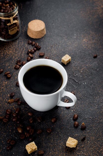 Foto vista de ángulo alto de la taza de café