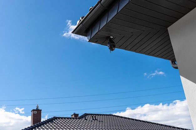 Foto vista de bajo ángulo del edificio contra un cielo despejado