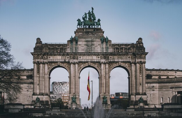 Foto vista desde un ángulo bajo del edificio histórico