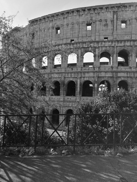 Foto vista desde un ángulo bajo del edificio histórico