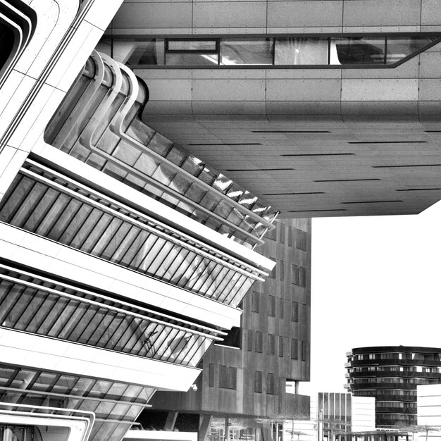 Foto vista de ángulo bajo de un edificio moderno
