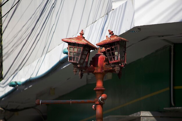 Foto vista de ángulo bajo del velero contra el cielo