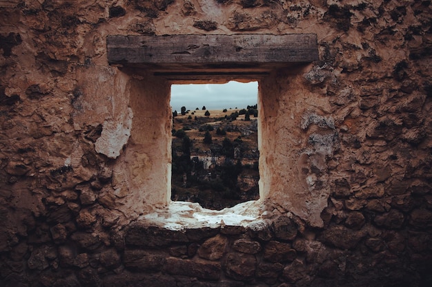 Foto vista del antiguo edificio en ruinas