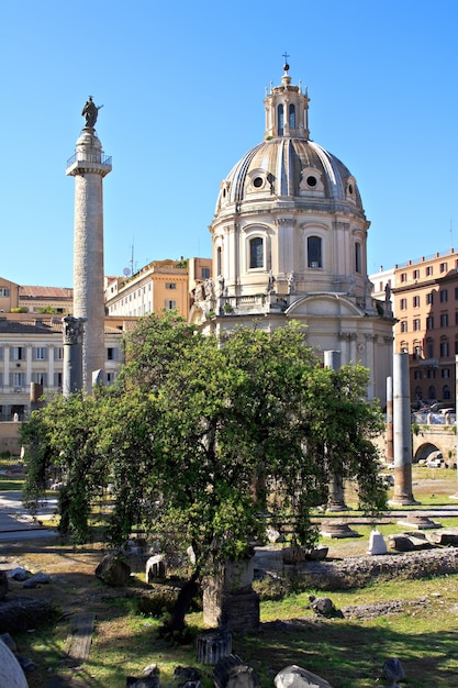 Vista del antiguo Foro Romano en Roma, Italia