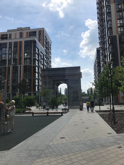 Una vista del arco desde la calle.