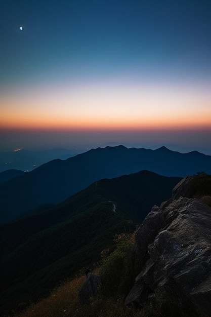 Una vista del atardecer desde la cima del monte Rainier