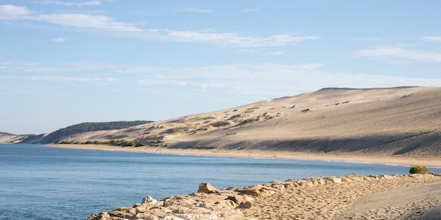 Vista de la bahía de Arcachon y la duna de arena de Pilat de Pyla Aquitania Francia