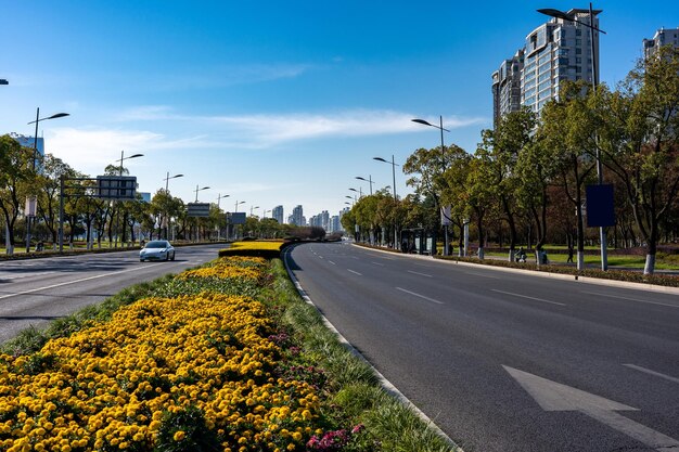 Foto vista de la calle urbana del lago suzhou jinji