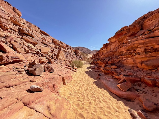 Vista del Cañón Red Salam en el desierto de Sinaí Egipto