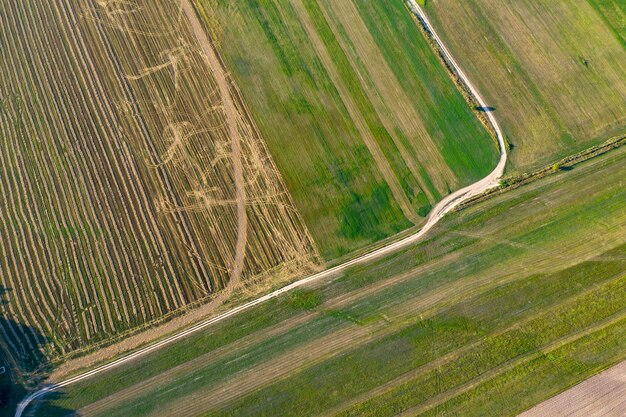 vista de la carretera nacional desde arriba disparos con drones