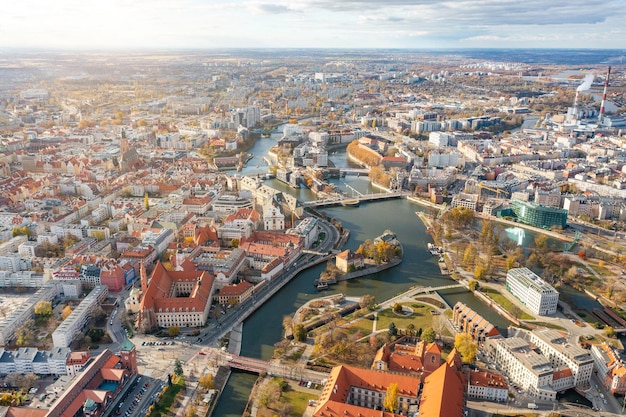 Vista del casco antiguo desde arriba de Wrocla Polonia