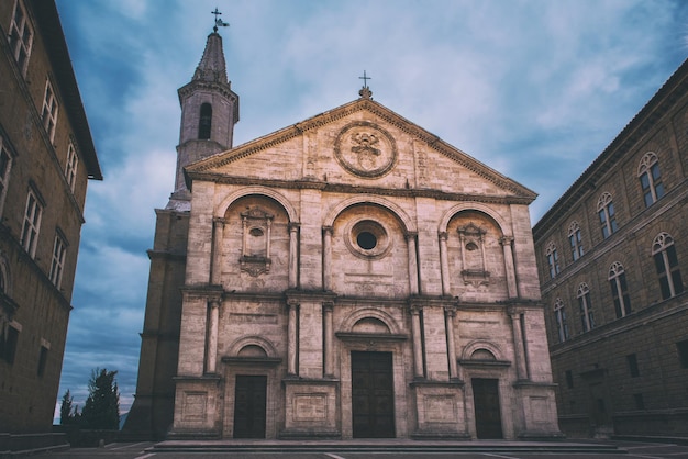 Vista de la catedral de Pienza