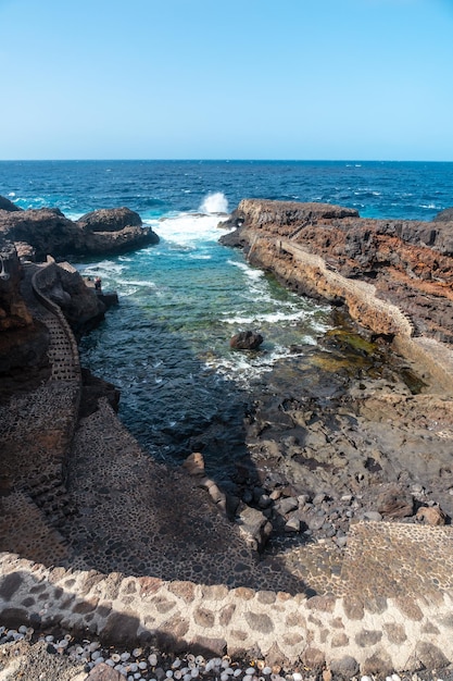 Vista de Charco Manso desde arriba en la isla de El Hierro en verano Islas Canarias