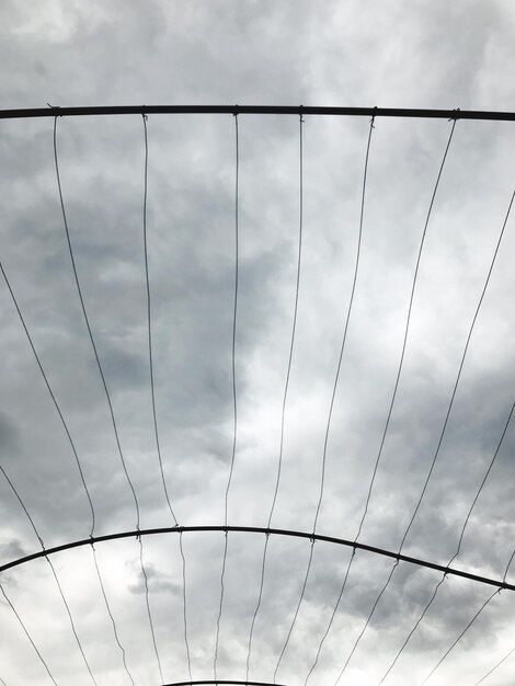 Foto vista del cielo desde un ángulo bajo