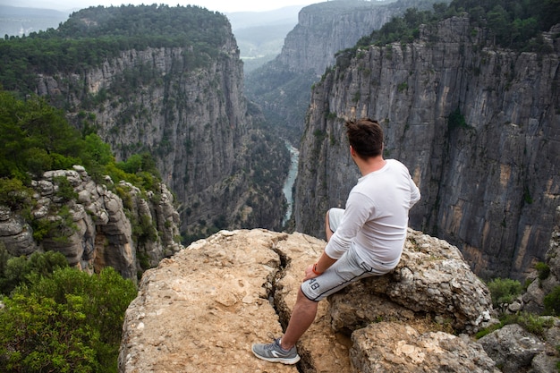 Vista desde la cima del valle en Taz Kanyonu Turquía