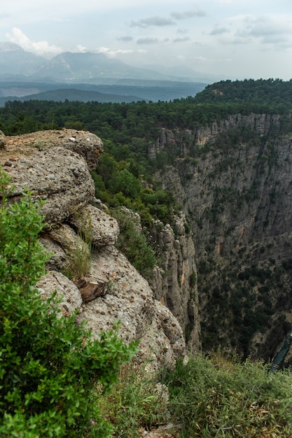 Vista desde la cima del valle en Taz Kanyonu Turquía