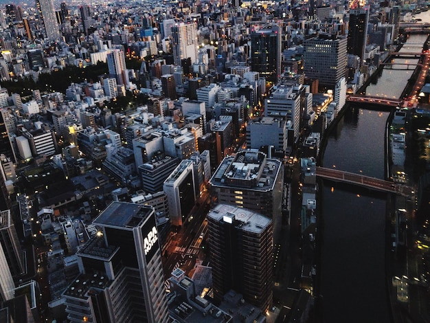 Vista de la ciudad desde un ángulo alto