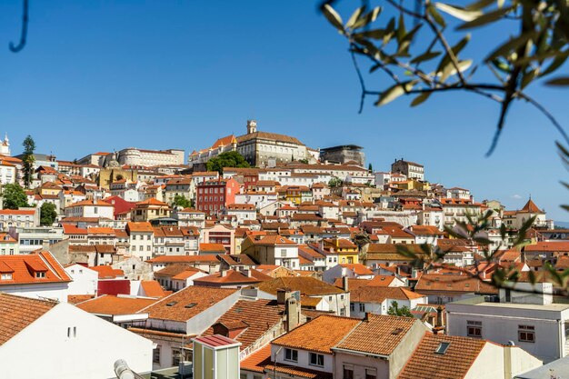 Vista de la ciudad desde arriba de Coimbra