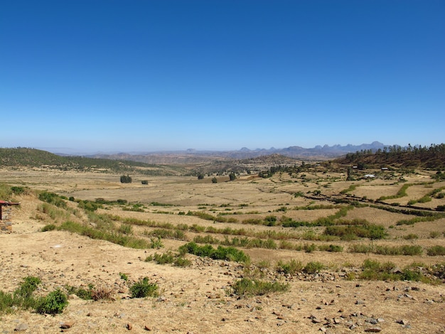 La vista en la ciudad de Axum, Etiopía