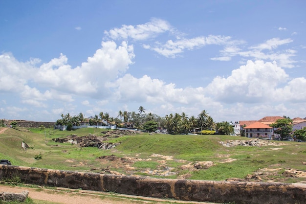 Una vista de la ciudad de Galle desde el lado del mar.