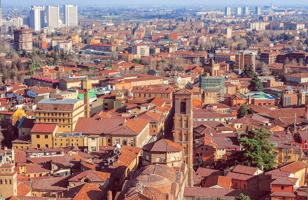 Vista de la ciudad y el horizonte Bolonia Italia