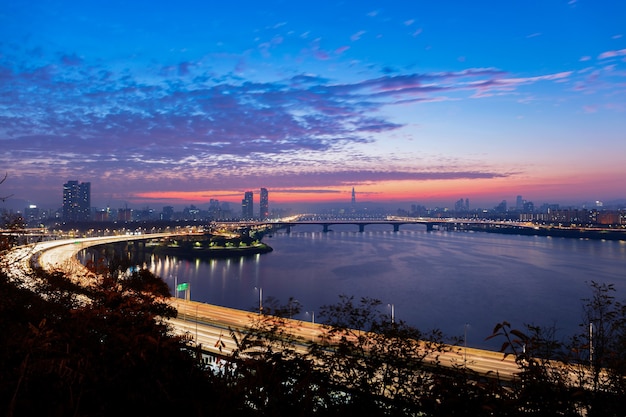 Vista de la ciudad de Seúl al amanecer Corea del Sur