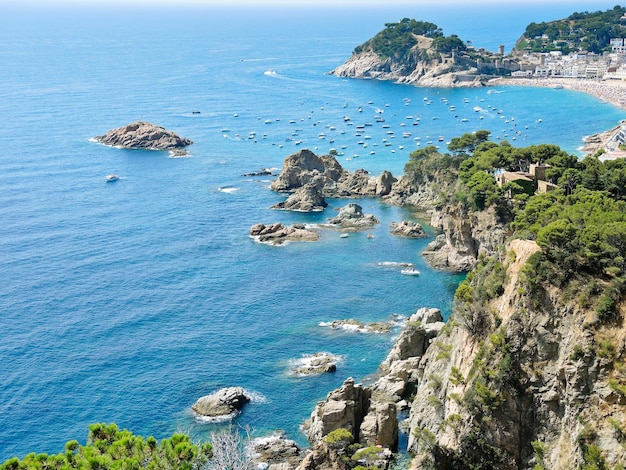 Vista de la ciudad de Tossa de Mar en Tossa Cap España