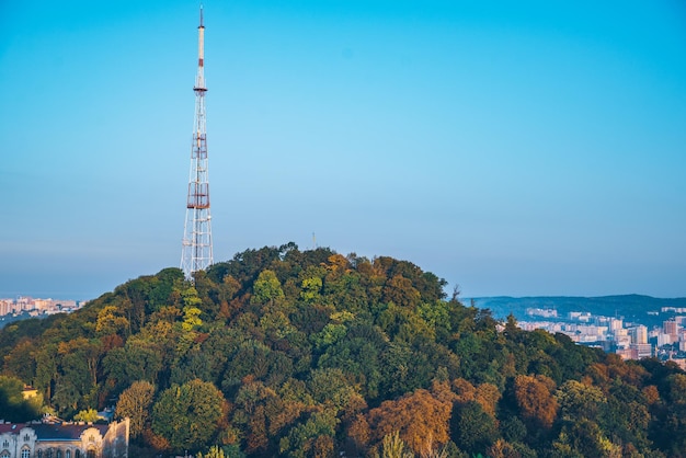 Vista de la colina del castillo alto en lviv, ucrania