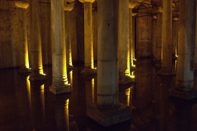 Foto vista de las columnas en fila