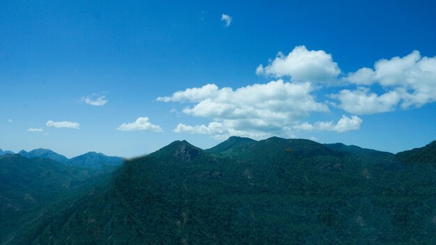 Vista Completa da Montanha