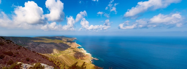 Vista de la costa de Chipre