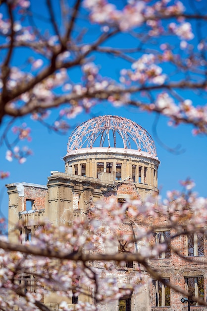 Vista de la cúpula de la bomba atómica en Hiroshima, Japón. UNESCO sitio de Patrimonio Mundial